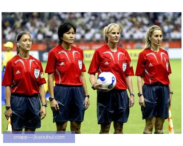 凯特琳福尔德化身阿森纳女足边路闪电速度与突破兼备的进攻快马王