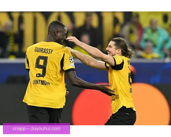 埃因霍温欧冠主场战平多特蒙德 双方激战至1比1平局