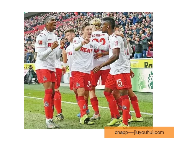 安东德甲主场首开纪录头球破门助球队领先